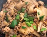 รูปขั้นตอนการทำที่ 2 ของ ผัดเผ็ดไก่หน่อไม้ดอง (เมนูข้าวหมดหม้อ)