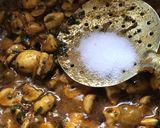 A picture of step 9 of Methi Mushrooms.