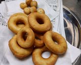 A picture of step 6 of Donuts.
