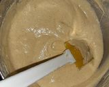 A picture of step 4 of Carrot pineapple cake.