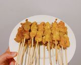 รูปขั้นตอนการทำที่ 6 ของ เรียกว่า หมูสะเต๊ะ จำเป็น และน้ำจิ้มอาจาด