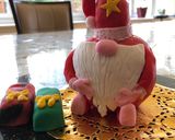 A picture of step 7 of Santa from Terry’s orange chocolate.