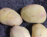A picture of step 2 of Roasted potatoes.