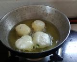 A picture of step 2 of Mysore Bonda.