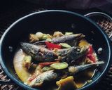 Foto langkah ke 4 dari resep Ikan pindang kuah santan pedas.