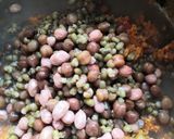 A picture of step 2 of Daliya khichdi.
