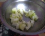A picture of step 2 of Mango rasam.