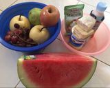 Foto langkah ke 1 dari resep Salad Buah Yoghurt Cimory.