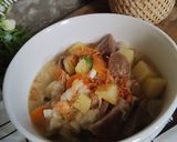 Foto langkah ke 6 dari resep Sop Makaroni Bakso.