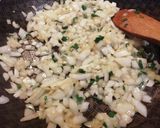 Foto del paso 3 de la receta: Trucha con salsa de finas hierbas, papa y zanahoria caramelizada