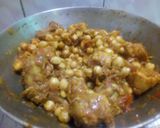 A picture of step 5 of Amritsari Chhole Chicken.