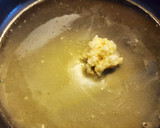 Foto del paso 2 de la receta: Camarones al ajillo🌺