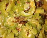 Foto langkah ke 4 dari resep Tumis pare pedas.
