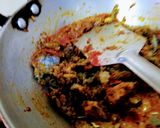 A picture of step 5 of Mudhi Ghanto (Fish head and ChickPea Curry.