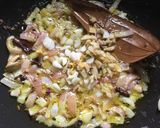 A picture of step 3 of One Pot Chicken Rice.
