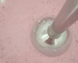Foto del paso 4 de la receta: Crema Airosa de Fresas con Mascarpone
