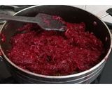 A picture of step 2 of Beetroot cutlets.