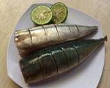 Foto langkah ke 1 dari resep Pepes Ikan Bumbu Kelapa.