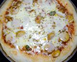 A picture of step 5 of Deep Pan Pizza.