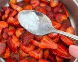 Foto del paso 4 de la receta: Fresas con Crema 🍓🍦