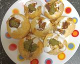 A picture of step 4 of Roadside Dahi Batata Puri.