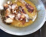 Foto langkah ke 5 dari resep Ikan bandeng bumbu kuning kemangi.