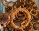A picture of step 5 of Crispy Onion Rings.