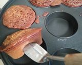 Foto langkah ke 5 dari resep Bolu karamel / Bolu Sarang Semut Mini.