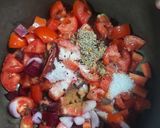 A picture of step 1 of Tomato 🍅carrot 🥕beetroot soup.