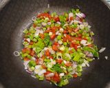 Foto del paso 3 de la receta: Budín de pollo y verduras 🥬🍗🌶