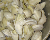 Foto del paso 1 de la receta: Alcachofas de bote con jamón