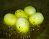 A picture of step 2 of Egg Curry.