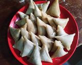 A picture of step 16 of Fried Samosa.