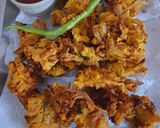 कांदा भजी (kanda bhaji recipe in marathi) रेसिपी स्टेप 6 फोटो 