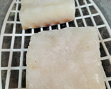 Foto del paso 1 de la receta: Ventresca de bacalao en papillote con salsa de tomate y allioli de bacalao