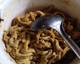 Foto langkah ke 1 dari resep Usus goreng telor favorit masa kuliah.