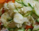 Foto del paso 2 de la receta: Tortilla de zapallitos verdes, cebolla y zanahoria