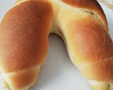 Házi patkó alakú vajas kifli 🥐 recept fázis 5 fotója