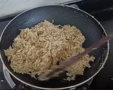ओल्या नारळाची वडी (Olya Naralachi Vadi Recipe In Marathi) रेसिपी स्टेप 3 फोटो 