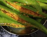 बेसन मिर्च (Besan mirch recipe in hindi) रेसिपी चरण 1 फोटो