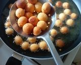 A picture of step 6 of Milk Balls.