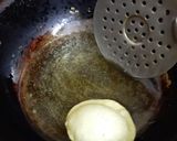 A picture of step 7 of Urad dal appalam or papad.