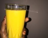 A picture of step 4 of Mango and pineapple smoothie.