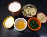 A picture of step 1 of Banana Spinach shots.