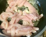 Foto del paso 3 de la receta: Pechuguitas con repollitos de Bruselas y champiñones