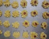Foto langkah ke 4 dari resep Semprit Kurma 3 bahan.