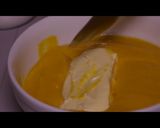 A picture of step 5 of Orange/Lemon Curd Pavlova🍋🍊.