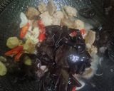 Foto langkah ke 1 dari resep Oseng Bakso Jamur.