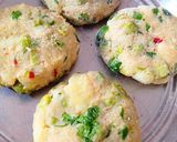 चीजीं मटर तिल आलू टिक्की(cheese matar til aloo tikki recipe in hindi) रेसिपी चरण 8 फोटो