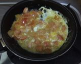 Foto langkah ke 6 dari resep Scrambled Egg Tomat 🍳🍅.